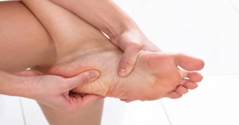 Painful Nerves In Your Legs - Best Treatment for Numbness in Toes and Fingers that Works